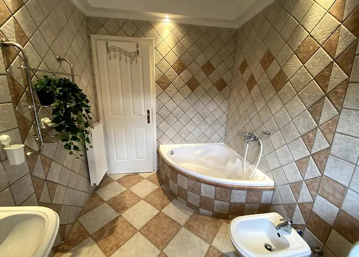 Seaview Maisonette With 3br And Garden And 2 Bathrooms Ideal For Families Prázdninový dům
