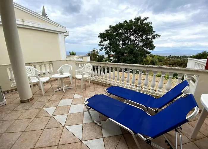 Prázdninový dům Seaview Maisonette With 3br And Garden And 2 Bathrooms Ideal For Families *