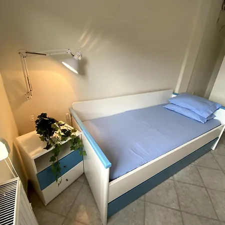 Seaview Maisonette With 3br And Garden And 2 Bathrooms Ideal For Families Hanioti